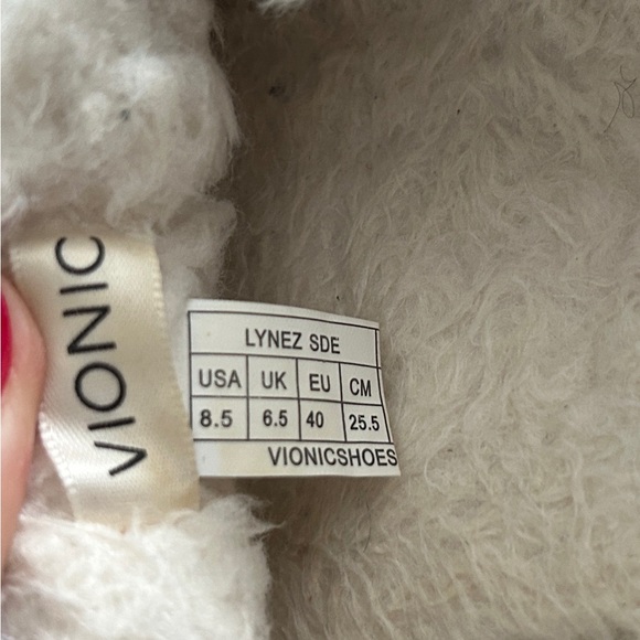 Vionic Lynez Suede Slipper Toffee 8.5 - Picture 2 of 3